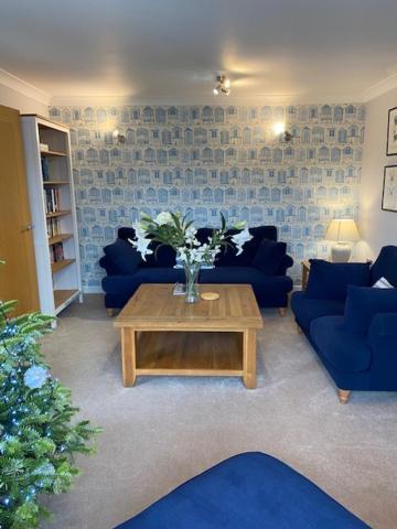 Stylish Contemporary Seaside Holiday Home With 5 Bedrooms, Sea View, Parking And Ev Point Herne Bay Exterior photo